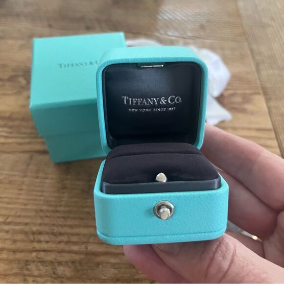 Auth. Tiffany & Co.® Engagement Ring Presentation Bundle Tiffany Blue® Ring Box - Picture 1 of 6
